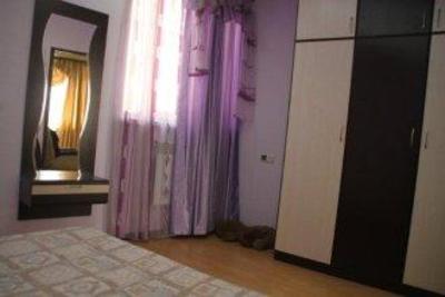 фото отеля Apartamentyi Tatev