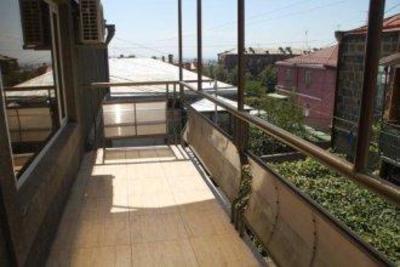 фото отеля Apartamentyi Tatev