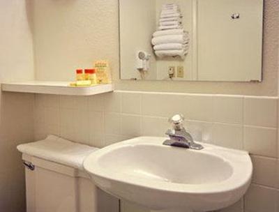 фото отеля Days Inn St. Johns