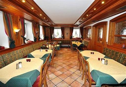 фото отеля Gasthof Zur Post Hotel Raisting