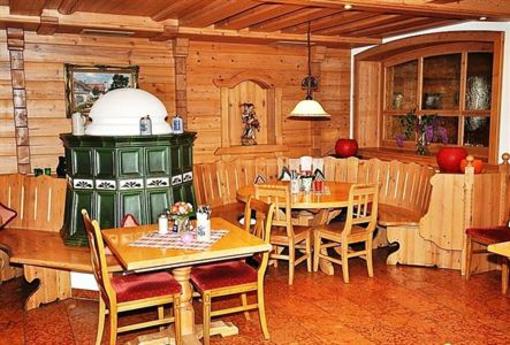 фото отеля Gasthof Zur Post Hotel Raisting