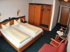 фото отеля Gasthof Zur Post Hotel Raisting
