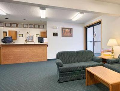 фото отеля Super 8 Motel DeWitt (Iowa)