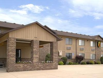 фото отеля Super 8 Motel DeWitt (Iowa)