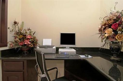 фото отеля Super 8 Hildalgo McAllen