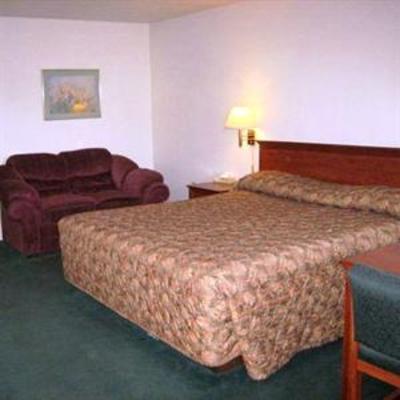 фото отеля The Edgewater Inn Reedley