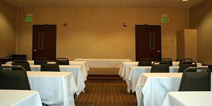 фото отеля GuestHouse International Inn & Suites Monroe (Washington)