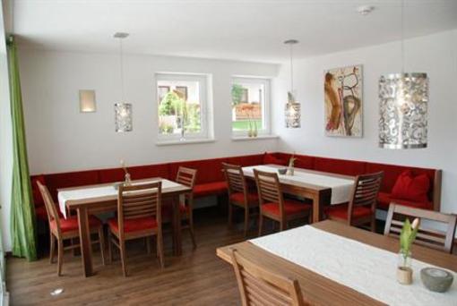 фото отеля Apart Ideal Guesthouse Lermoos