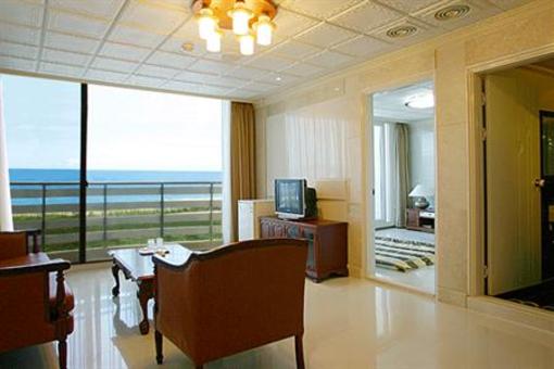 фото отеля Donghae Medical Spa Convention Hotel
