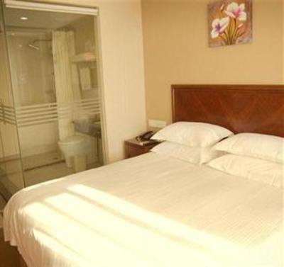 фото отеля Green Tree Inn Jiangdu Longcheng Road Express