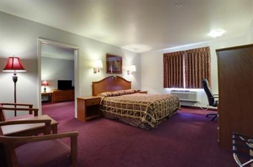 фото отеля Americas Best Value Inn & Suites Gallup