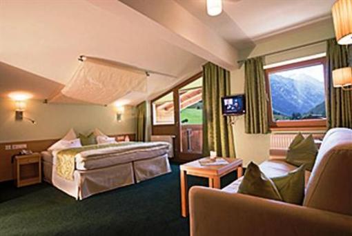 фото отеля Romantika Apartment Sankt Leonhard in Pitztal