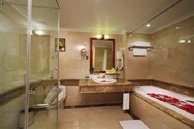фото отеля First Hotel Ho Chi Minh City