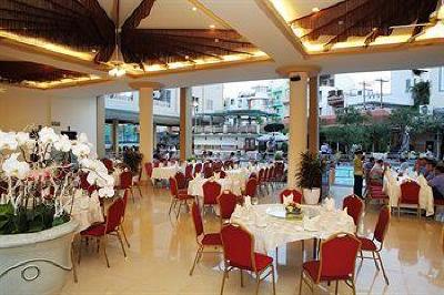 фото отеля First Hotel Ho Chi Minh City