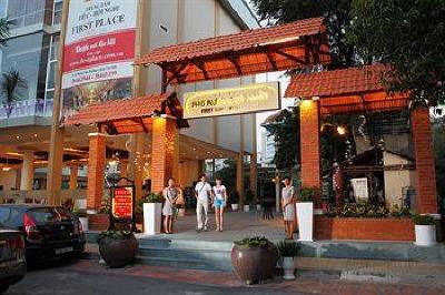 фото отеля First Hotel Ho Chi Minh City