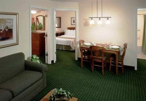фото отеля TownePlace Suites Dallas Las Colinas