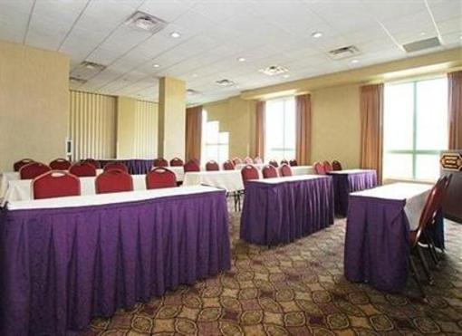фото отеля Comfort Suites Newport (Kentucky)