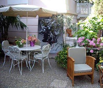 фото отеля Hotel Le Vendome Villa Claudia