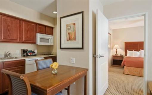 фото отеля Homewood Suites El Paso Airport