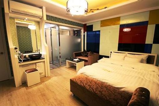 фото отеля The Holic Hotel