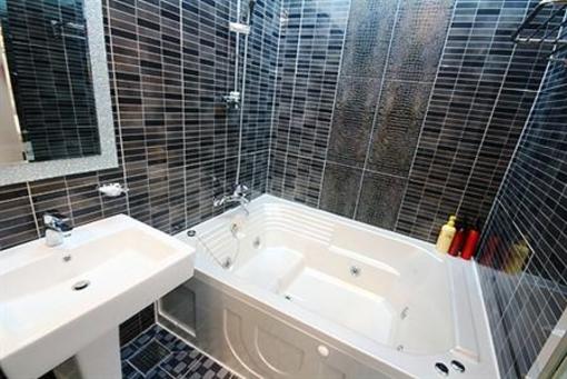 фото отеля The Holic Hotel