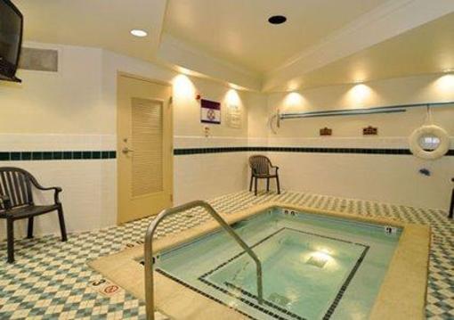 фото отеля Comfort Suites Castro Valley