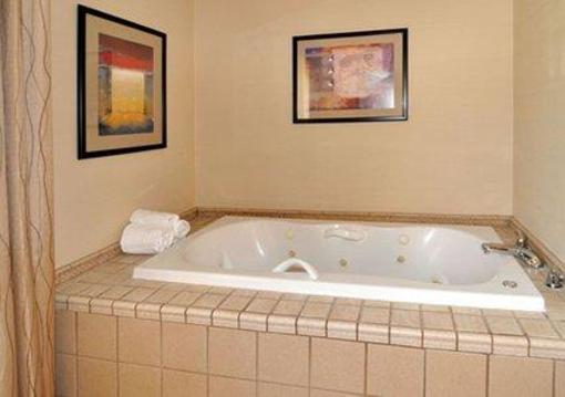 фото отеля Comfort Suites Castro Valley