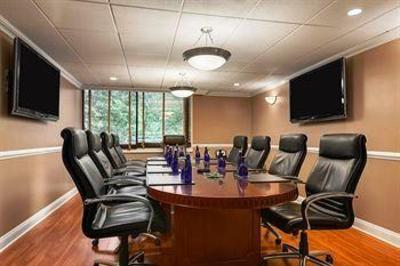 фото отеля Hilton Woodcliff Lake