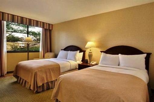фото отеля Hilton Woodcliff Lake