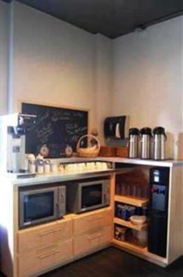 фото отеля Hostelling International San Diego Downtown