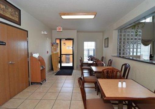 фото отеля Quality Suites San Antonio