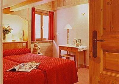 фото отеля Hotel La Croix Saint-Maurice Le Grand-Bornand