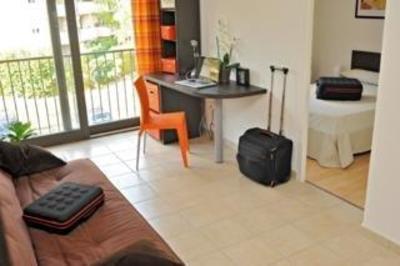 фото отеля Park & Suites Confort Grenoble