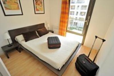 фото отеля Park & Suites Confort Grenoble