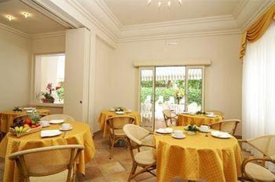 фото отеля Hotel Athena Cervia