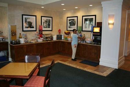 фото отеля Hampton Inn Hallandale Beach/Aventura