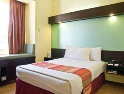 фото отеля Microtel Inn Santo Tomas