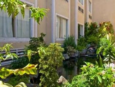 фото отеля Microtel Inn Santo Tomas