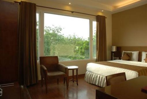 фото отеля Alpina Hotels & Suites