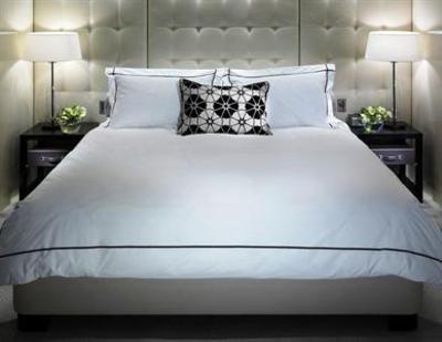фото отеля Crown Promenade Hotel