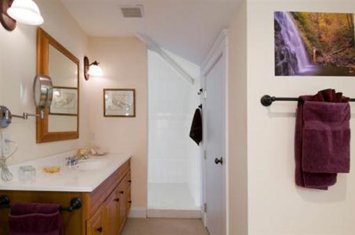 фото отеля Hill House Bed & Breakfast Inn