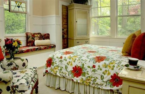 фото отеля Hill House Bed & Breakfast Inn