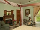 фото отеля Hill House Bed & Breakfast Inn