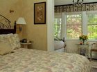 фото отеля Hill House Bed & Breakfast Inn