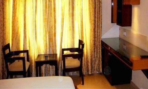 фото отеля Hotel Holiday Resort