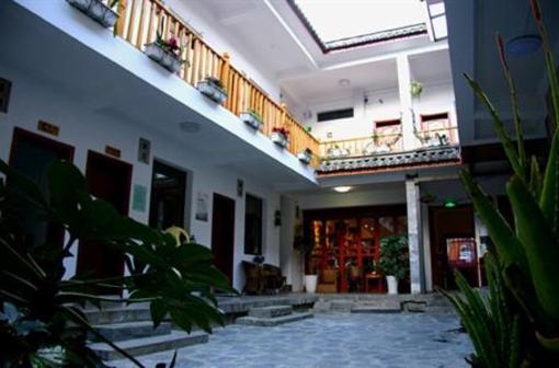 фото отеля Lao Shay Youth Hostel Pingdeng Road