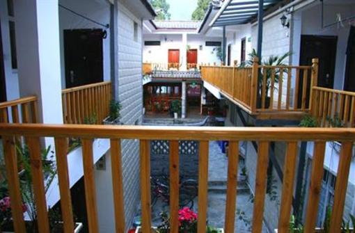 фото отеля Lao Shay Youth Hostel Pingdeng Road
