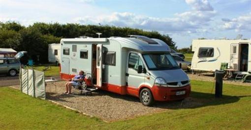фото отеля Crows Nest Caravan Park
