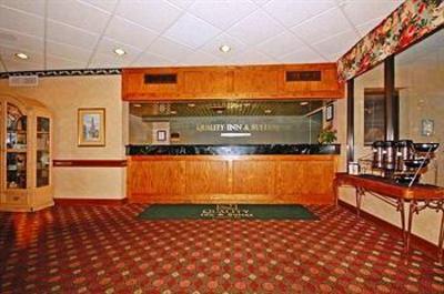 фото отеля Camden West Inn