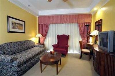 фото отеля Hotel Elizabeth Baguio City